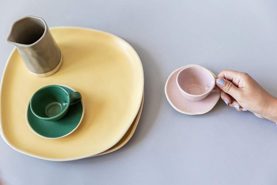 Dlaczego kubki ceramiczne handmade są niepowtarzalne?